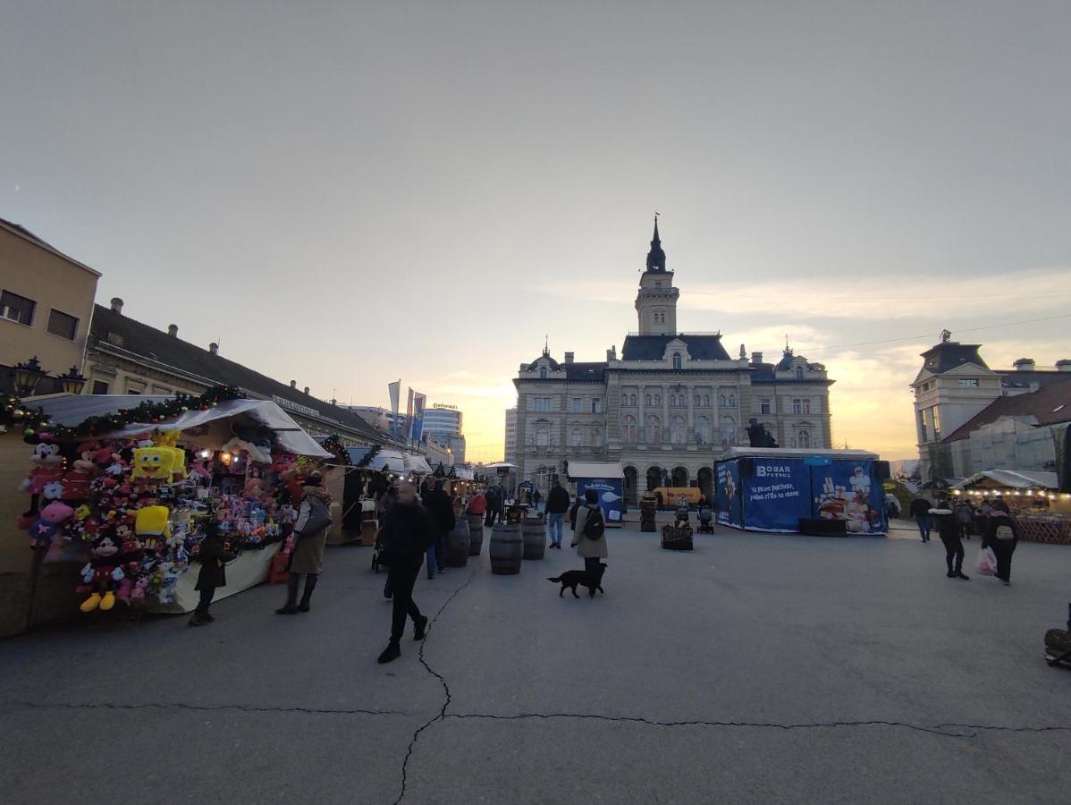 Woody Novi Sad Exterior foto