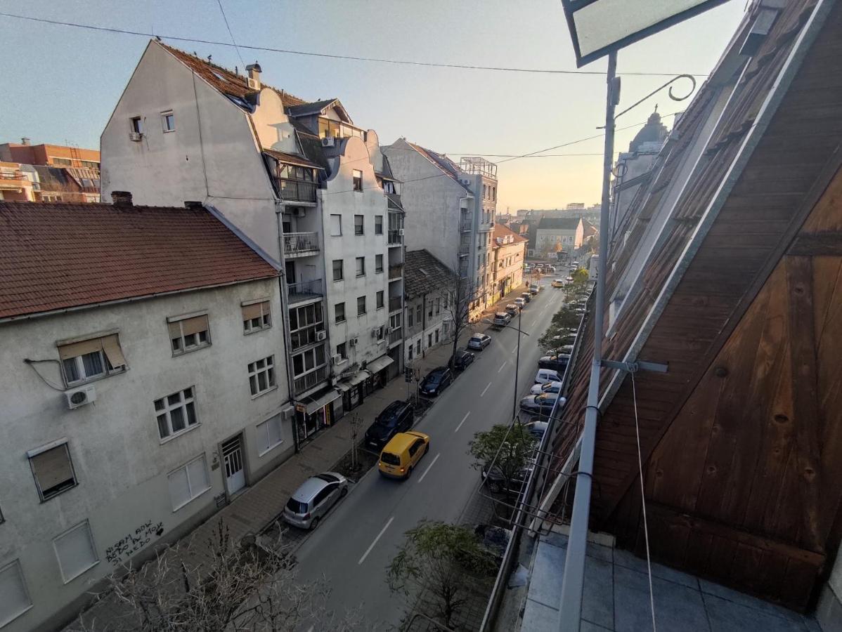 Woody Novi Sad Exterior foto